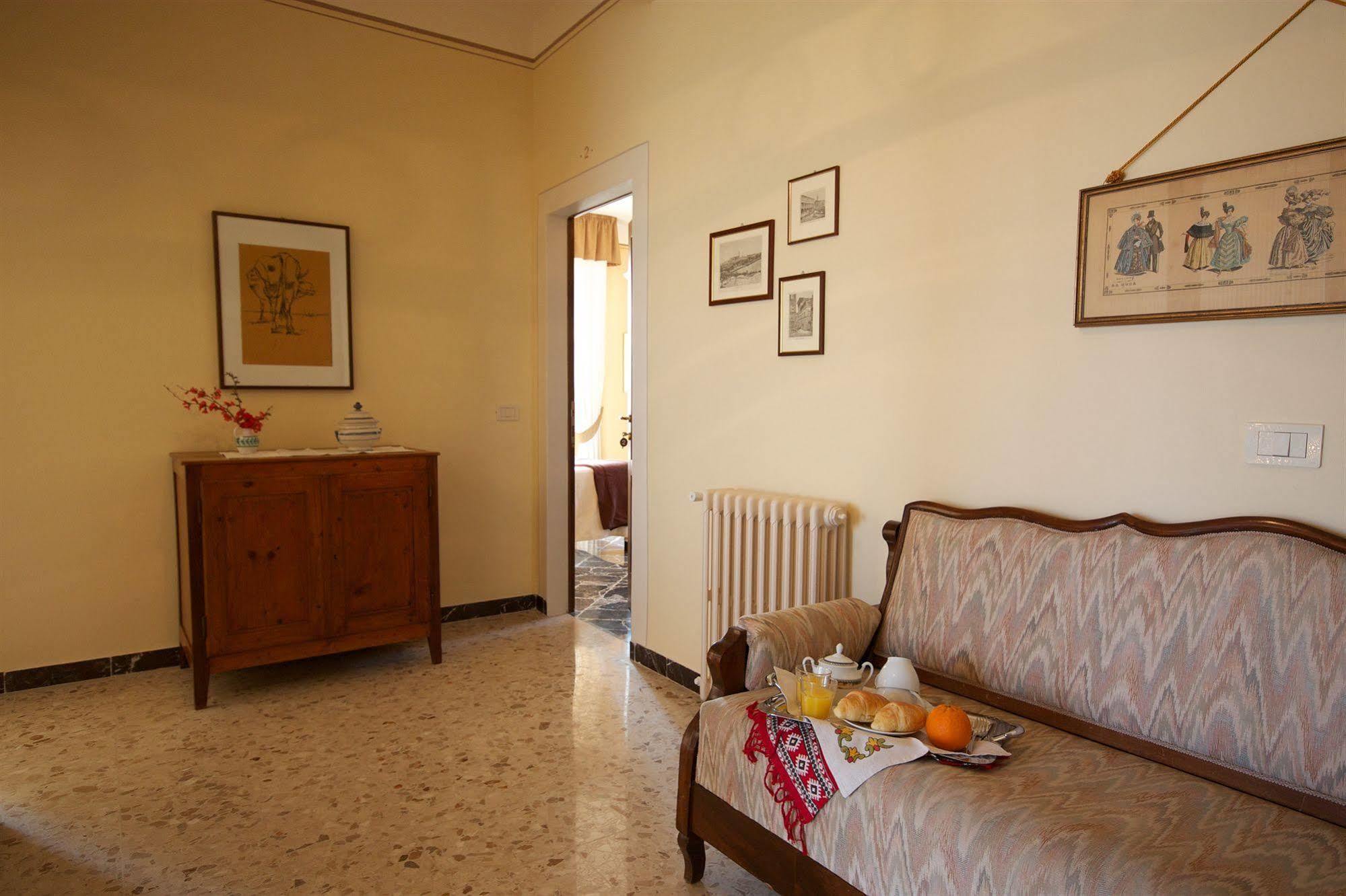 Camere Andrei Pienza Kültér fotó